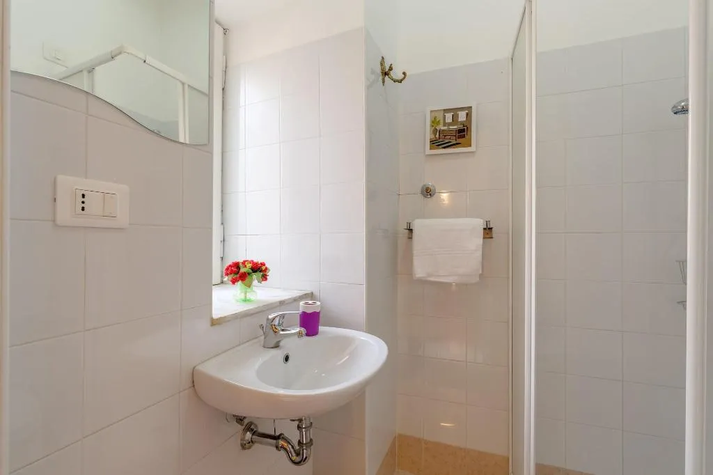 Room, Do Domus, Naples