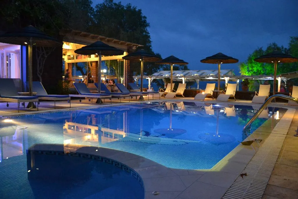 Pool, Elixir Studios, Santorini