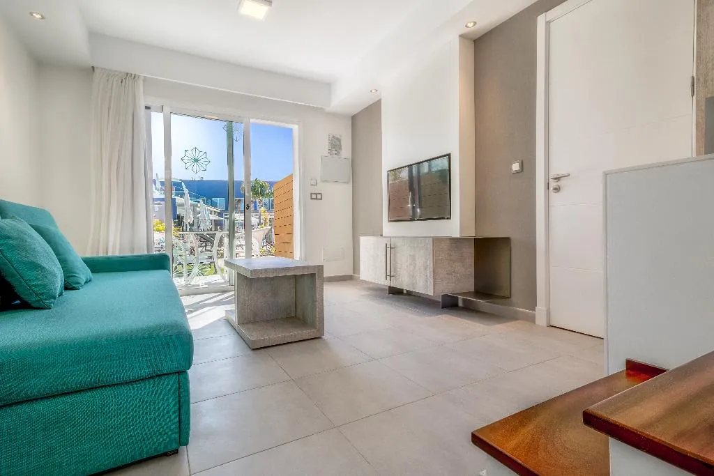 SUITE CAPACITY 1 Room, Hotel LIVVO Los Calderones, Gran Canaria