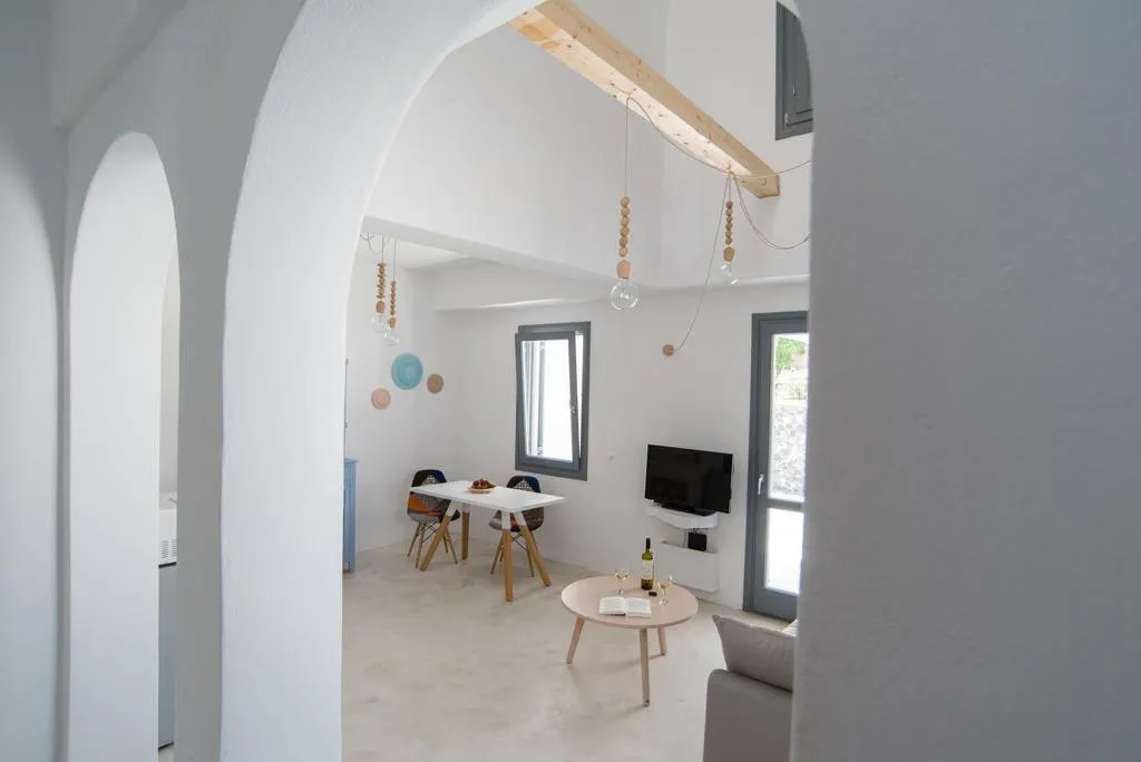 VILLA EXECUTIVE Room, Lagadi Suites, Santorini
