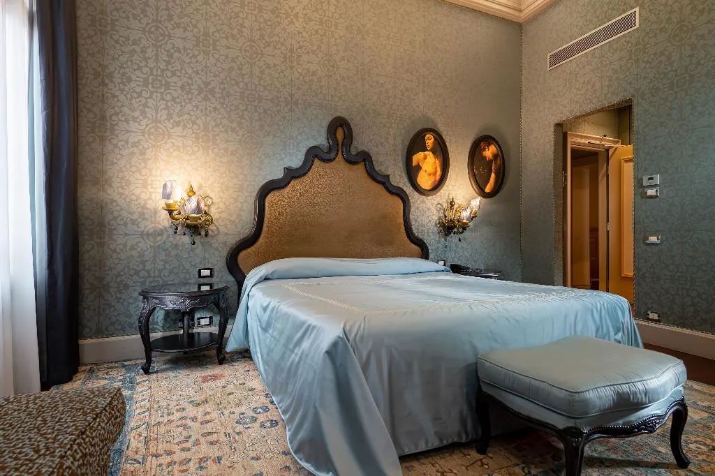 SUITE STANDARD Room, Palazzetto Madonna, Venice