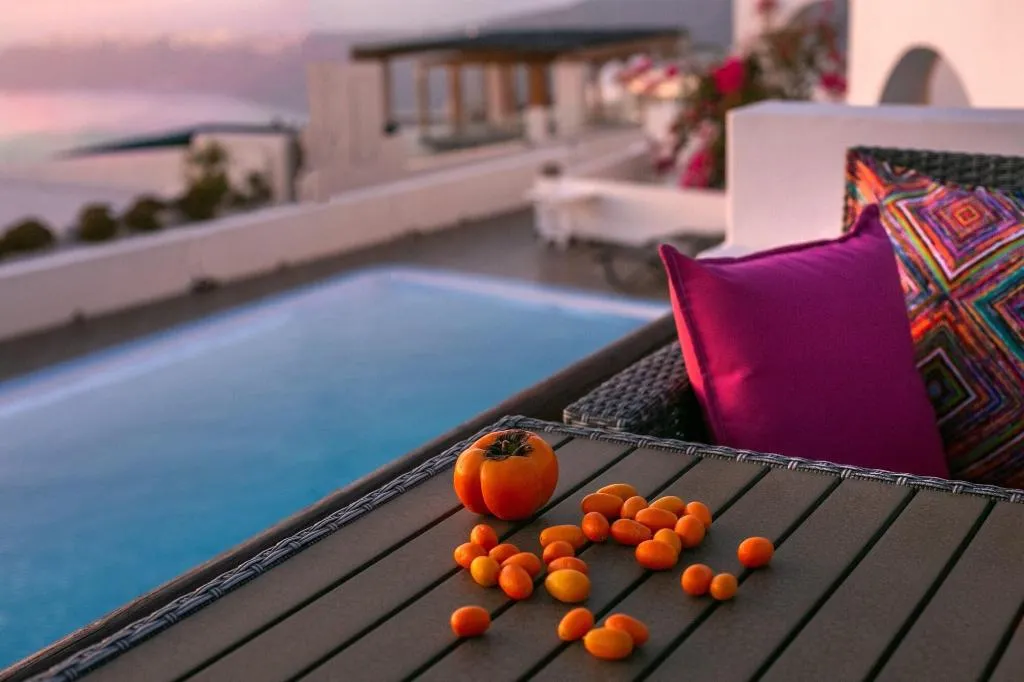 General view, Abelonas Retreat-Sunset and Sunrise Lodgins, Santorini