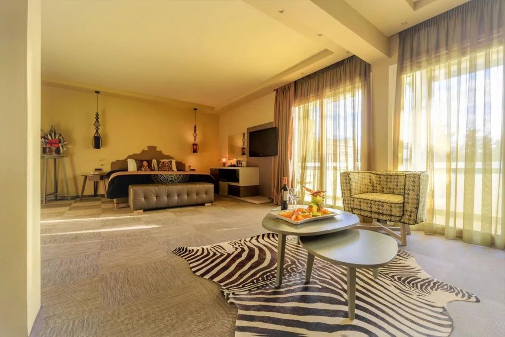 Room, Congo Palace, Athens