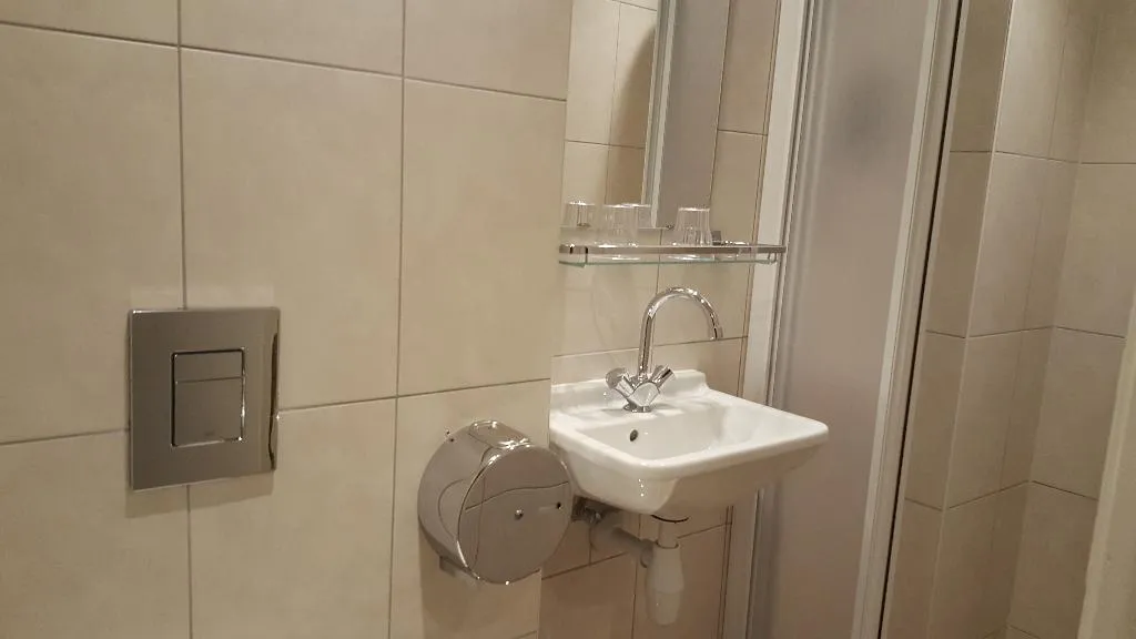 Double or Twin STANDARD Room, Hotel Old Quarter, Amsterdam