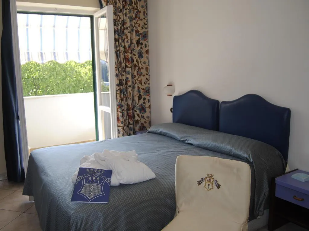 DOUBLE STANDARD Room, L'Approdo, Naples