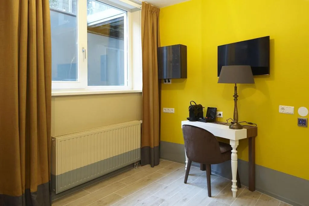 DOUBLE COMFORT Room, The Muse Amsterdam, Amsterdam