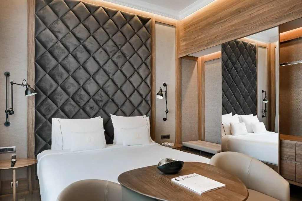 Room, Autograph Collection Círculo Gran Vía, Madrid