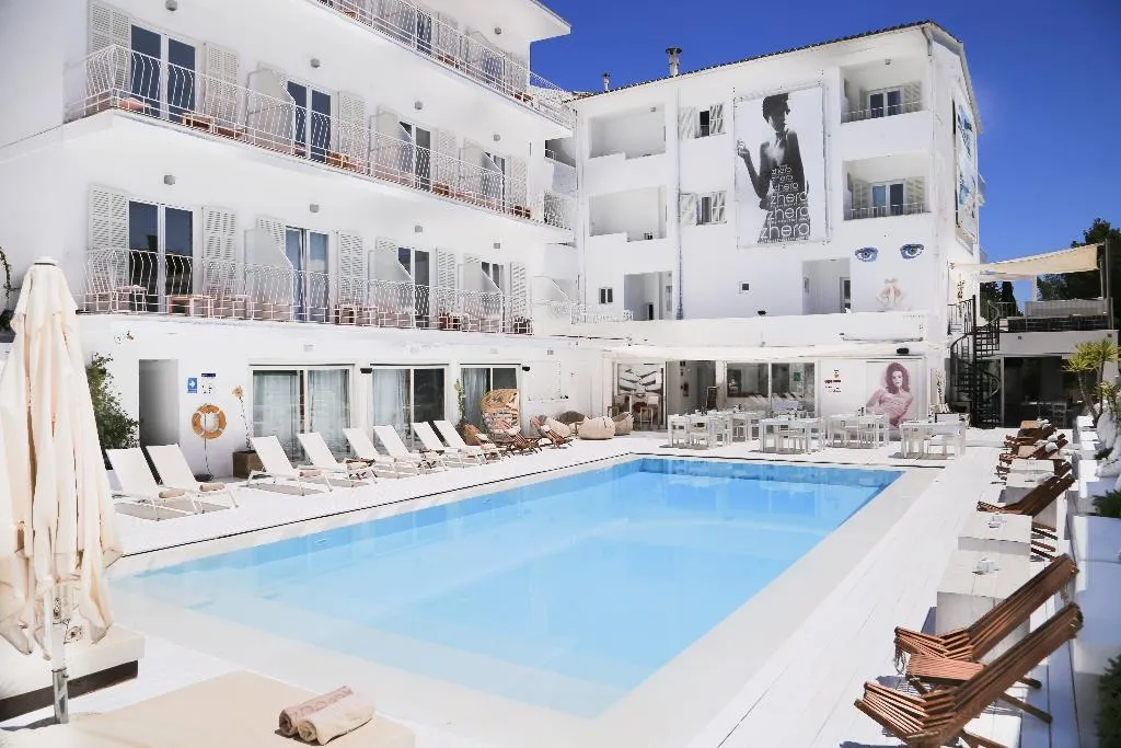 Pool, Hotel Zhero-Palma, Majorca