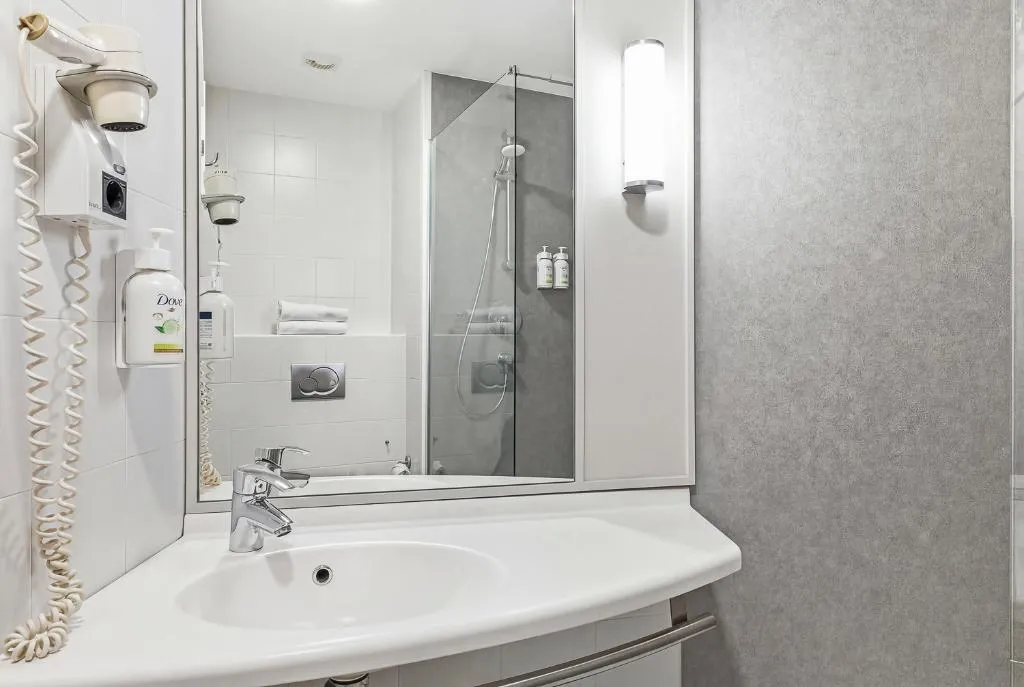 DOUBLE STANDARD Room, B&B HOTEL Barcelona Mataró, Barcelona