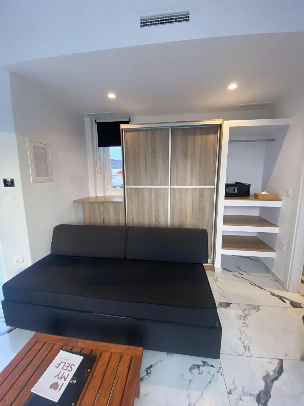 Room, Bianco A Nero, Mykonos