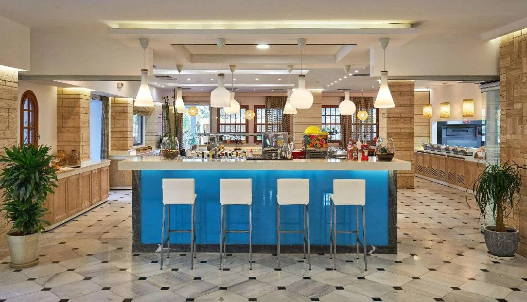 Bar, COOEE Kyknos Beach Hotel & Bungalows, Crete