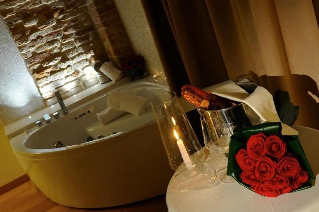 Sports and Entertainment, Do Ciacole In Relais, Venice