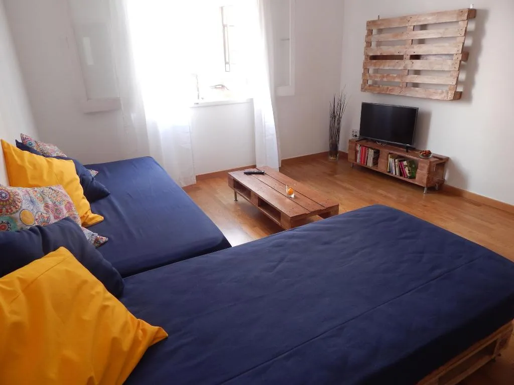 Room, Twenty-Seven Degrees, Gran Canaria