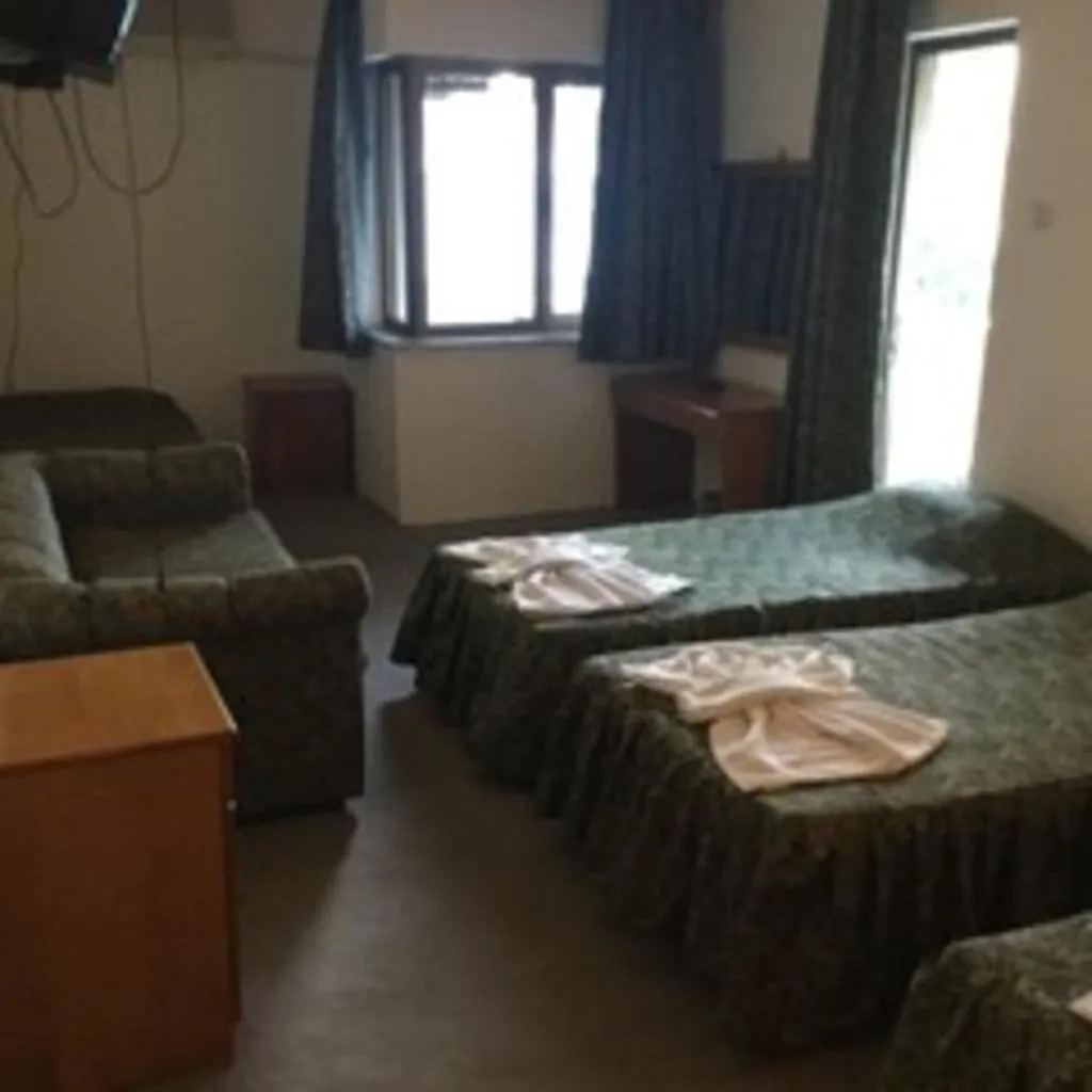 Room TWO DOUBLE BEDS Room, Dias, Izmir
