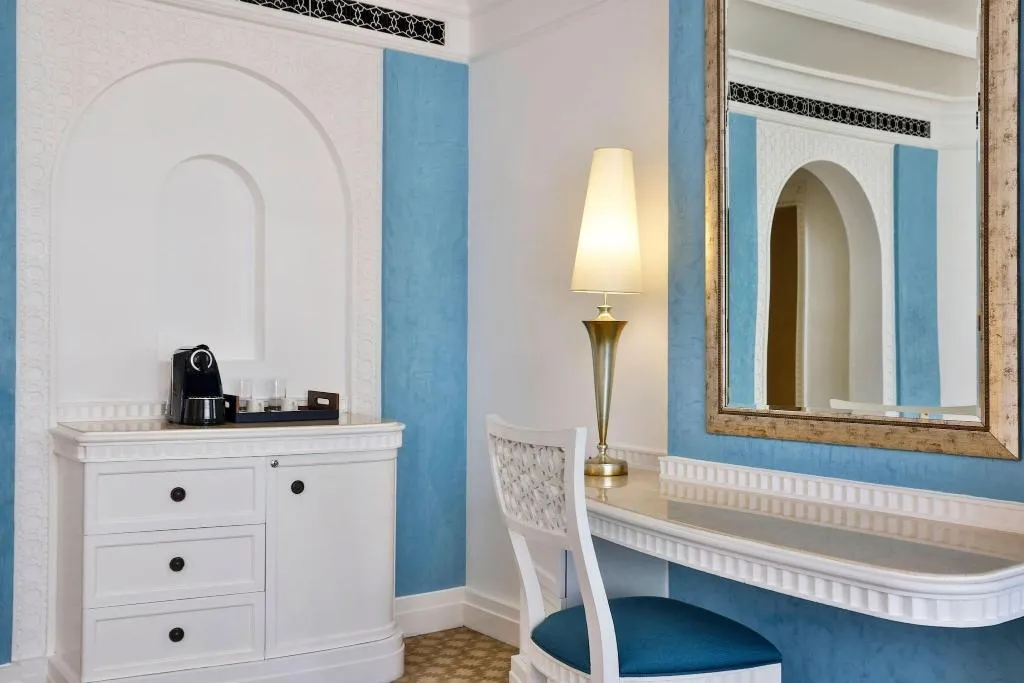 Room, Habtoor Grand Resort, Autograph Collection, Dubai
