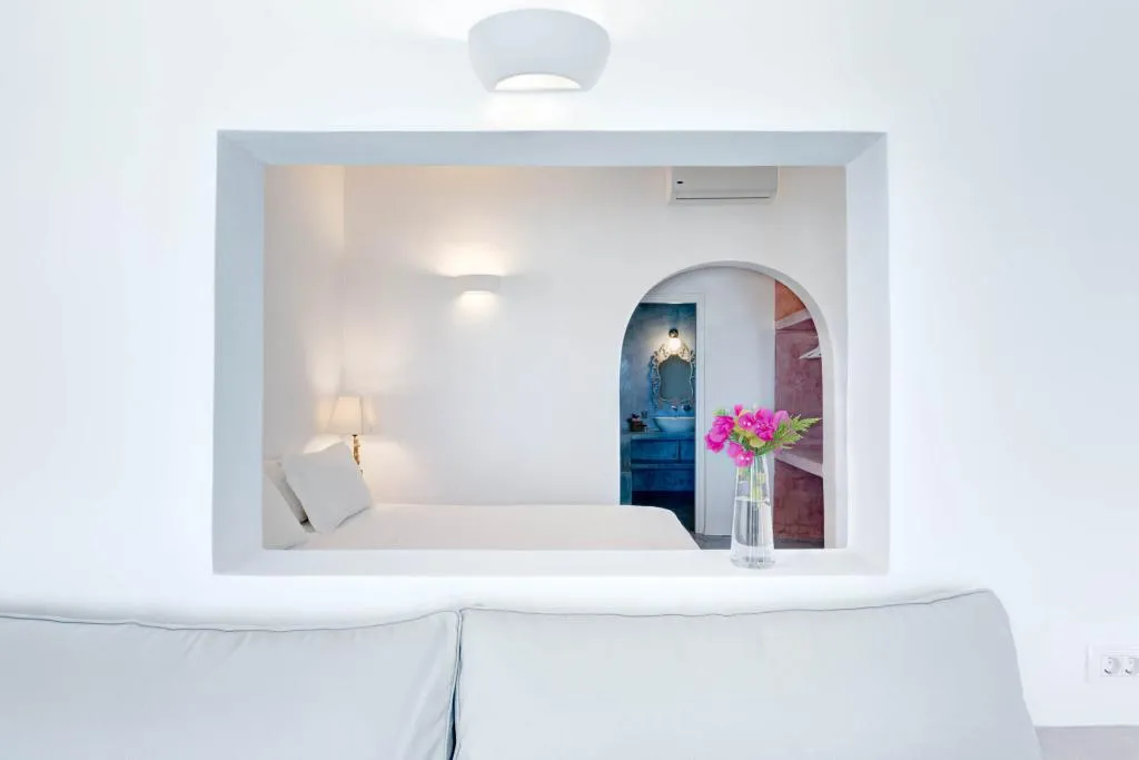 VILLA WITH PRIVATE POOL Room, Desiterra Resort, Santorini