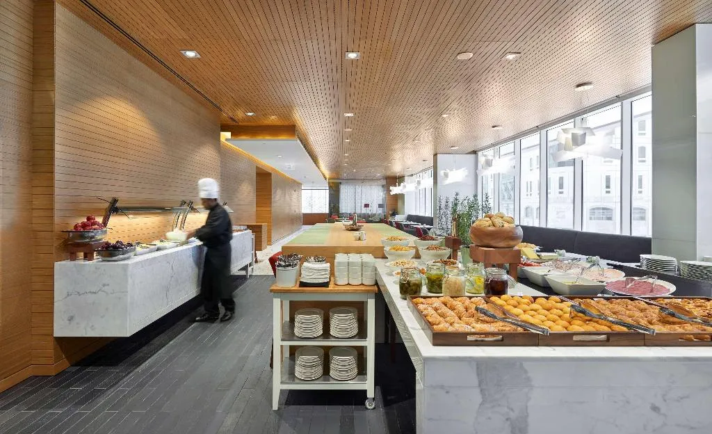 Restaurant, Hyatt Place Dubai Baniyas Square, Dubai