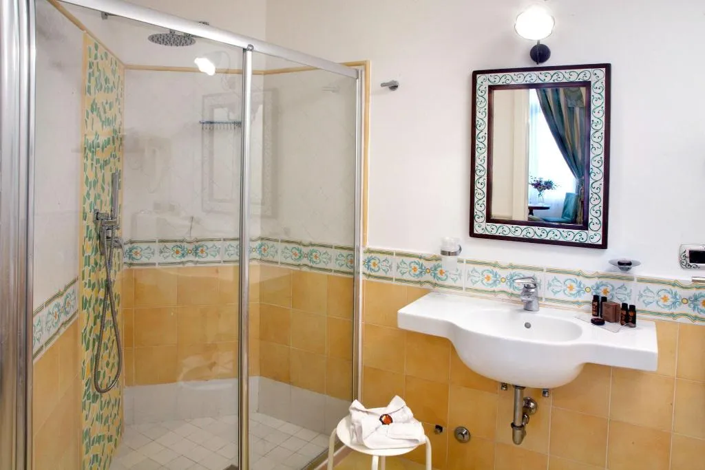 TWIN STANDARD Room, L'Antico Convitto, Naples