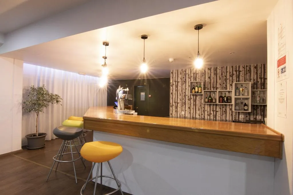 Bar, Luna Miramar Club, Algarve