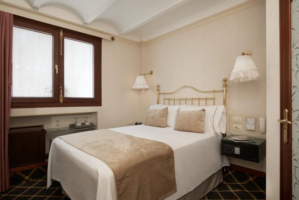 DOUBLE COMFORT Room, Continental Palacete Hotel, Barcelona