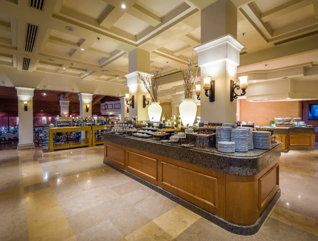 Restaurant, The Cascades Golf Resort Spa and Thalasso, Red Sea Riviera