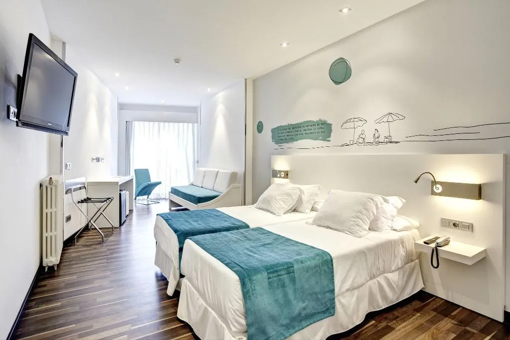 TRIPLE SEA VIEW Room, Costa Azul, Majorca