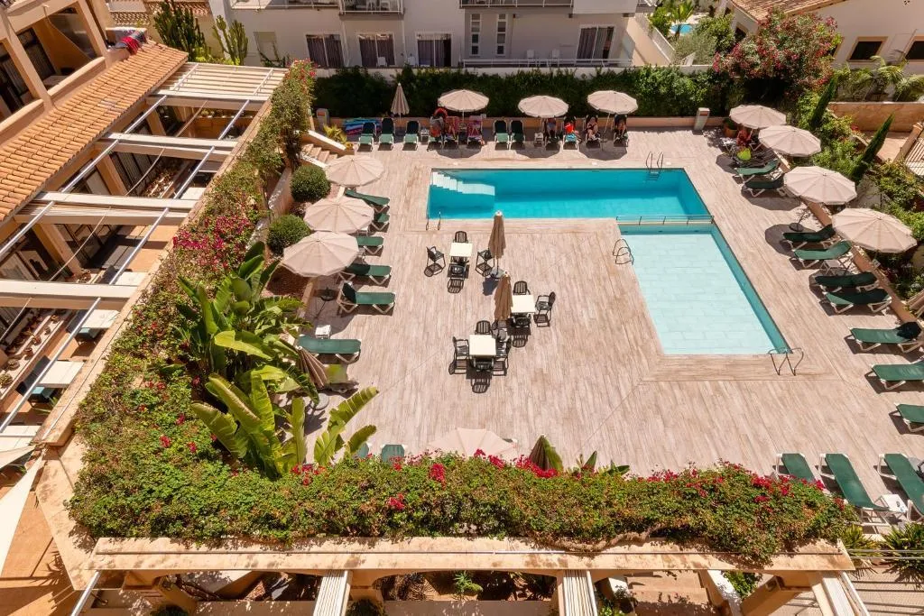 Pool, Isla del Sol, Majorca