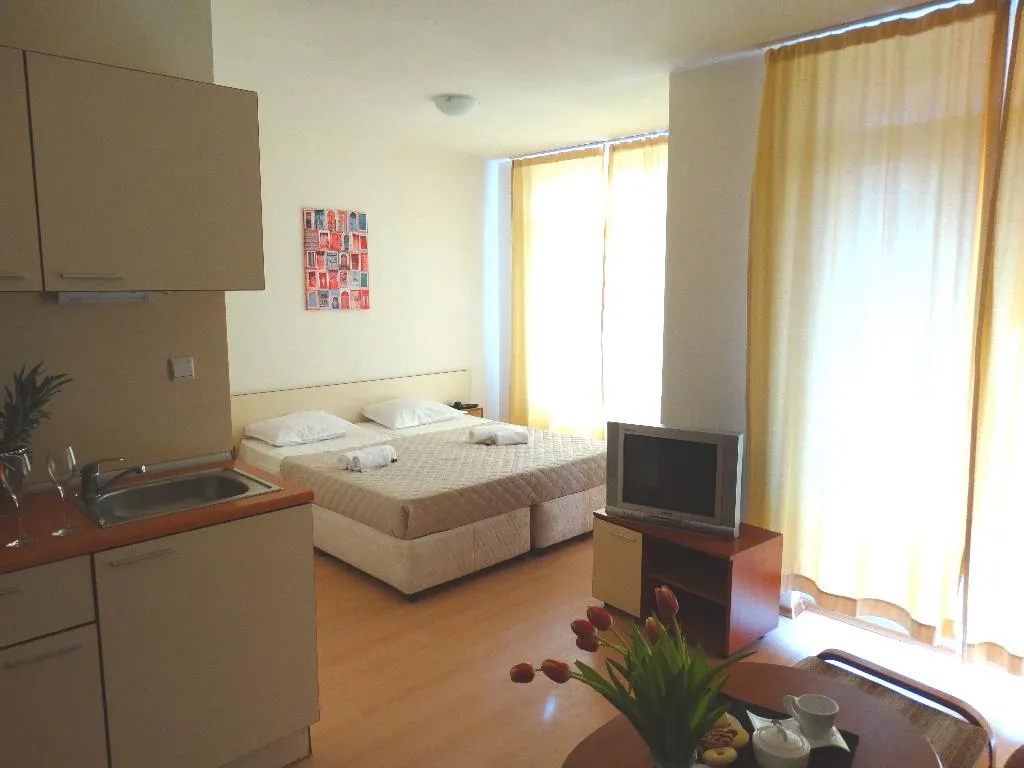 STUDIO STANDARD Room, Rainbow 2 holiday complex, Bourgas