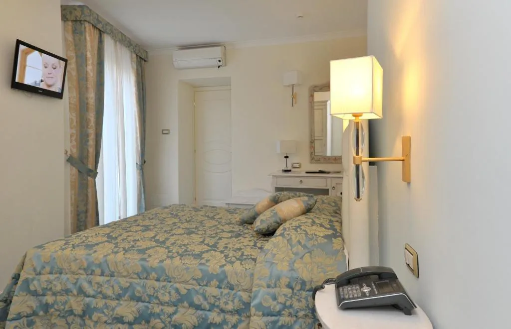 SUITE CLASSIC Room, Hotel Santa Lucia, Naples