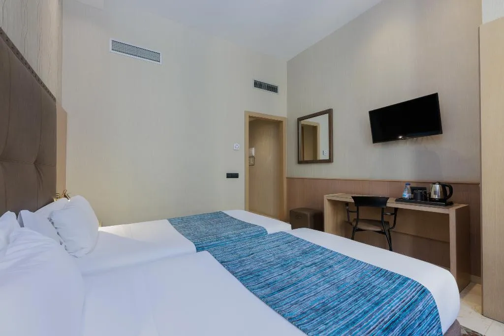 DOUBLE STANDARD Room, Hotel Gotico, Barcelona