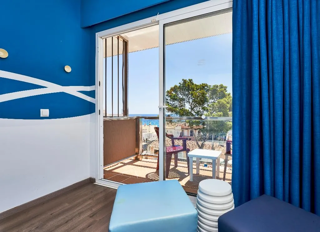 DOUBLE SINGLE USE SEA VIEW WITH BALCONY Room, Clumba, Majorca