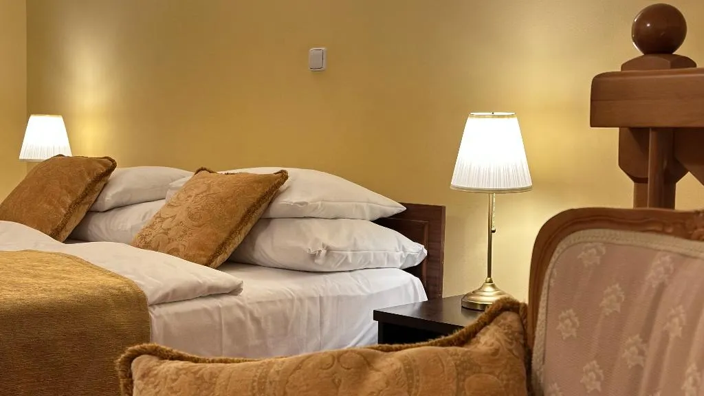 TRIPLE DUPLEX Room, Fleur De Lis Hotel, Prague