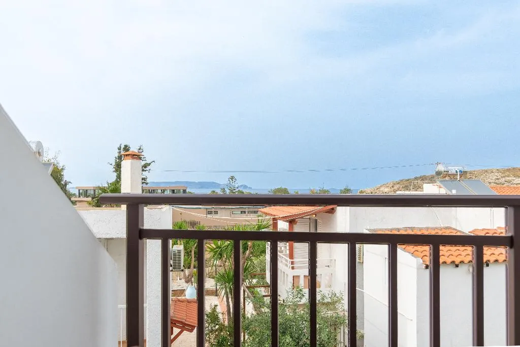 QUADRUPLE ONE BEDROOM ONE BATHROOM Room, Prince Of Lillies, Crete