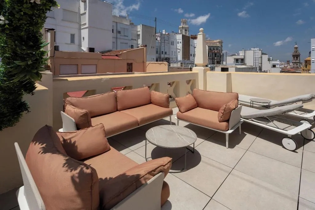 JUNIOR SUITE WITH PRIVATE POOL Room, Catalonia Excelsior, Valencia