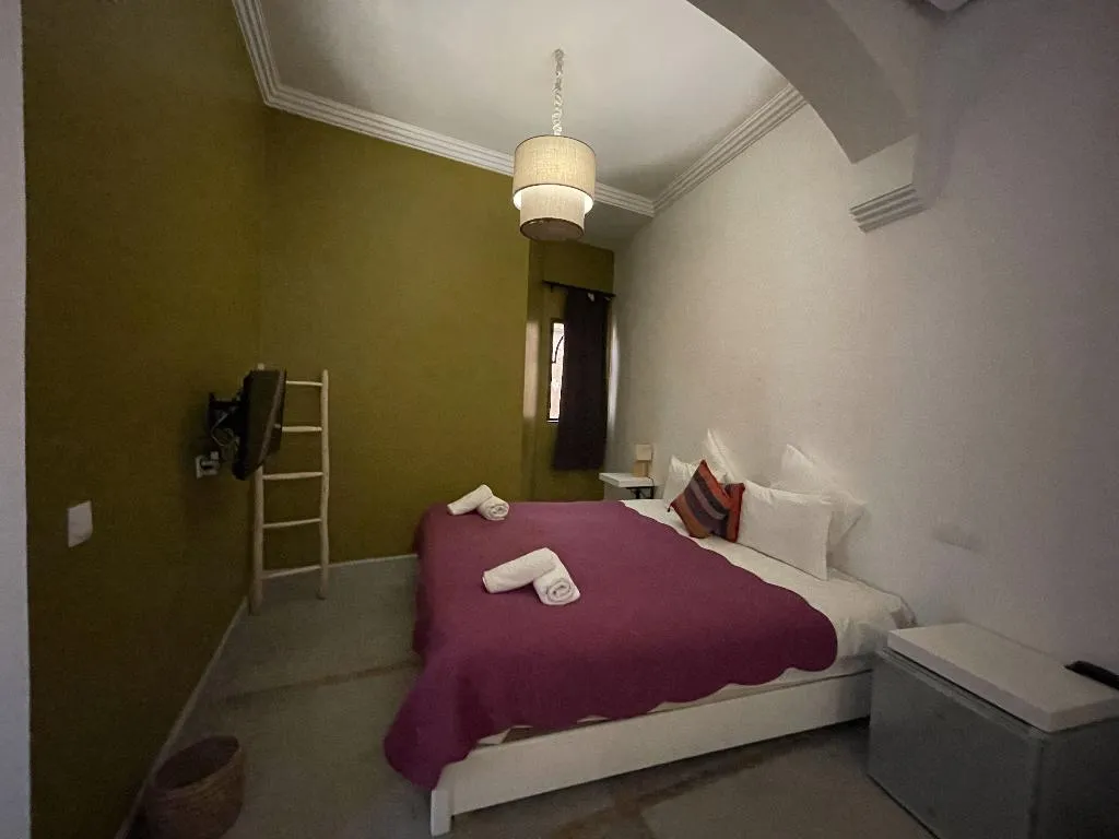TRIPLE DELUXE KING BED Room, Riad Samarine, Marrakech