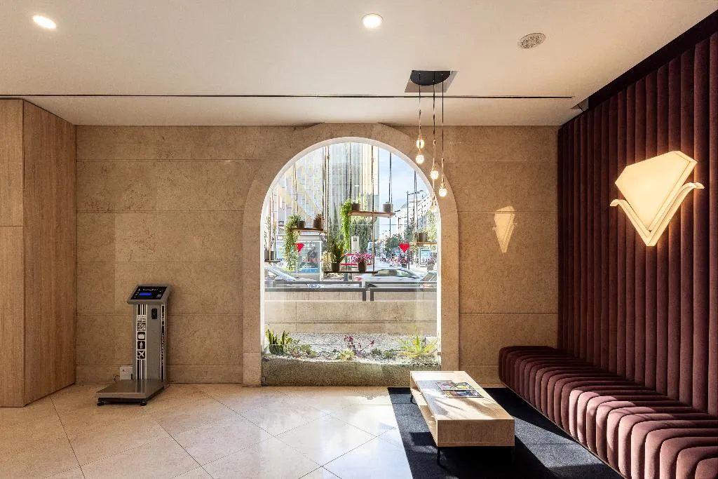 Lobby, America Diamonds, Lisbon