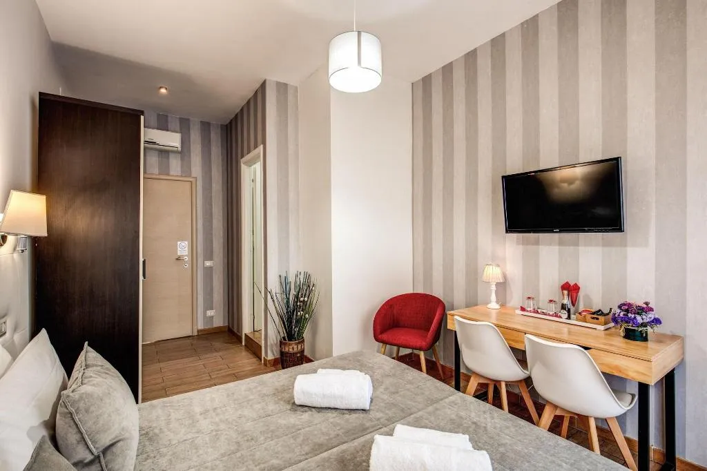 Room, Santamaria Inn, Rome