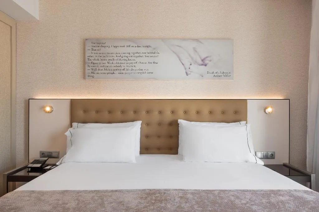 Double or Twin DELUXE Room, Eurostars das Letras, Lisbon