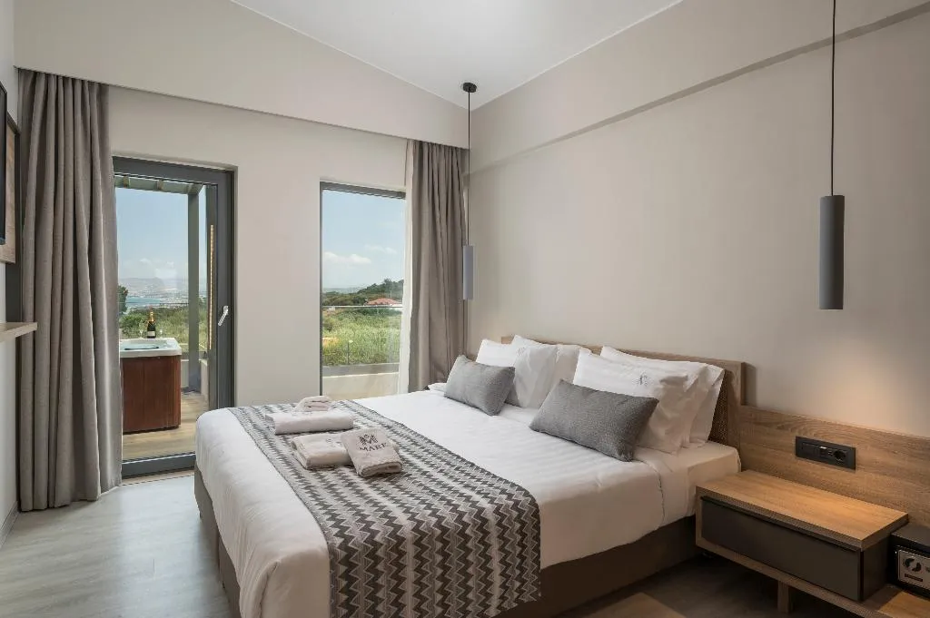 SUITE WITH JACUZZI Room, Mare Village Hotel, Crete