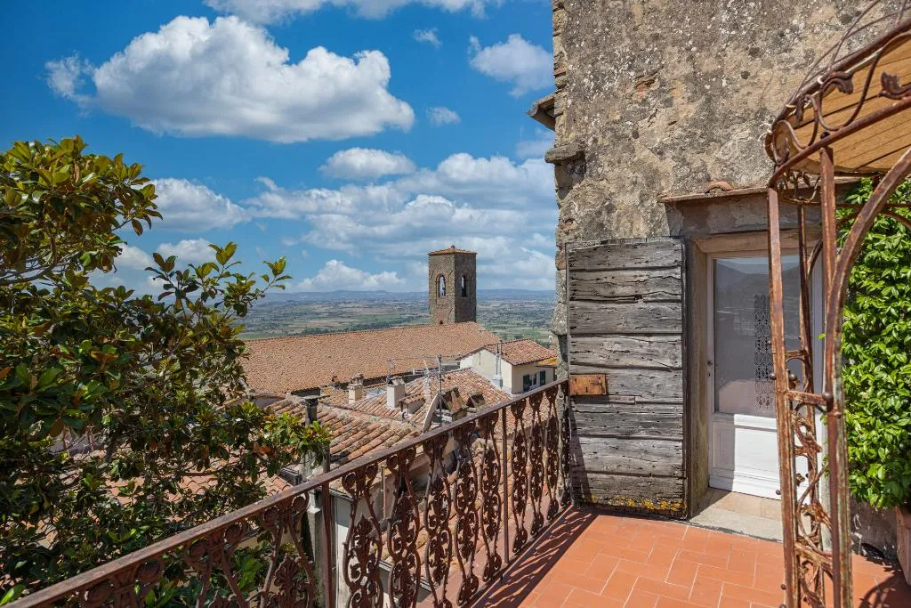 SUITE WITH TERRACE WITH VIEWS Room, San Michele, Perugia