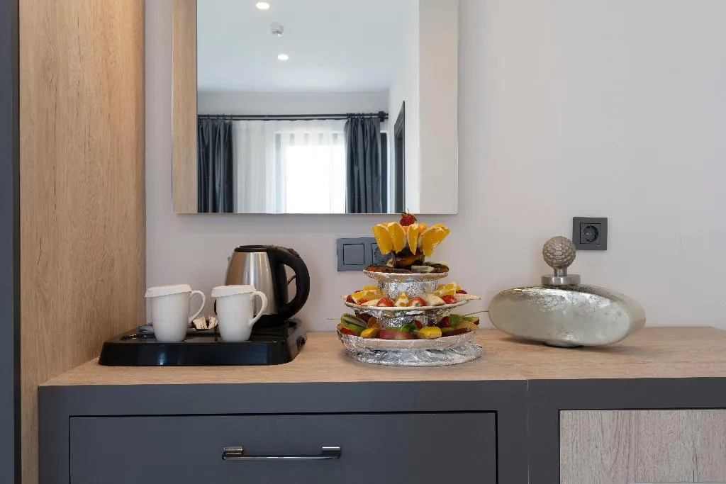 SUITE ONE BEDROOM ONE BATHROOM Room, Irenic Hotel, Antalya