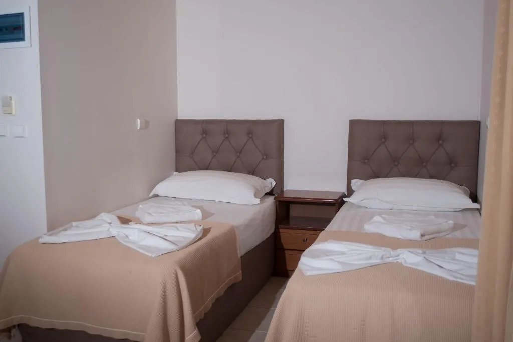FAMILY ROOM DELUXE TWO BEDROOM Room, Hotel Oasis, Athens