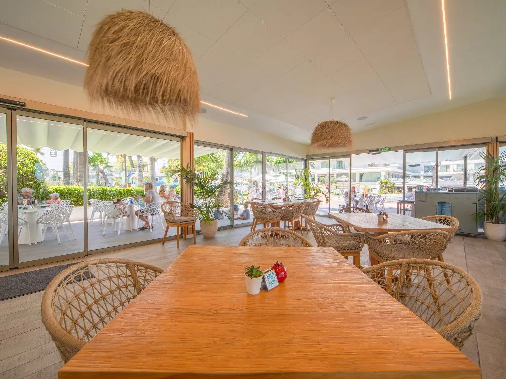 Bar, Playa Esperanza Resort, Majorca