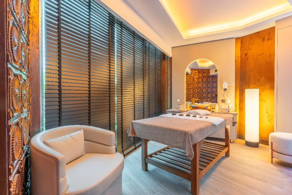 Sports and Entertainment, Qlusive Hotel, Izmir