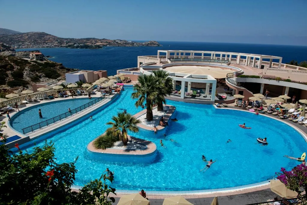 Pool, Athina Palace, Crete