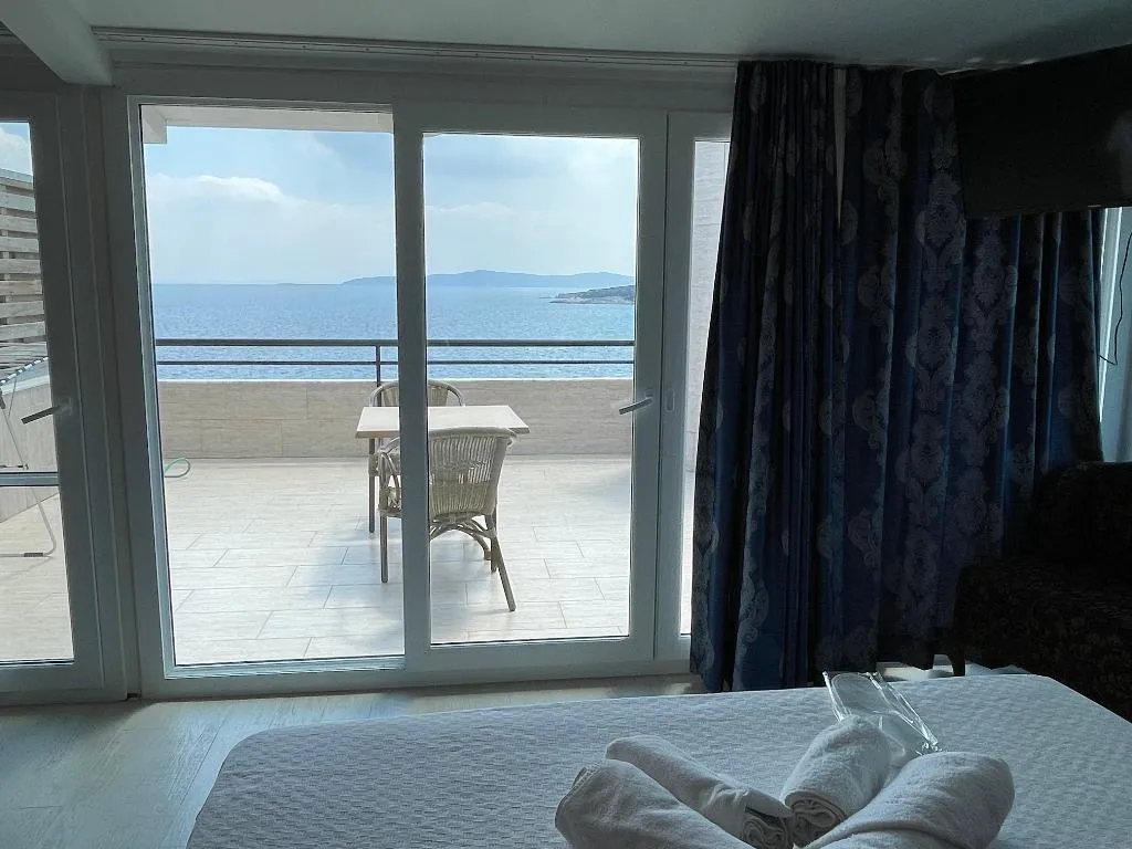 SUITE SEA VIEW WITH BALCONY Room, Tayfun Hotel, Izmir