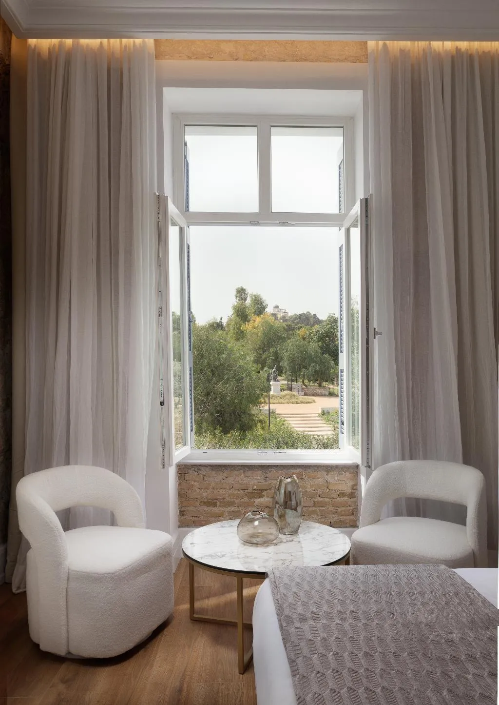 JUNIOR SUITE CITY VIEW Room, La Divina, Athens