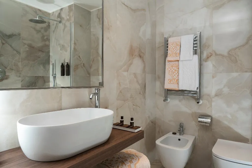 TWIN SUPERIOR Room, Grand Hotel Adriatico, Florence