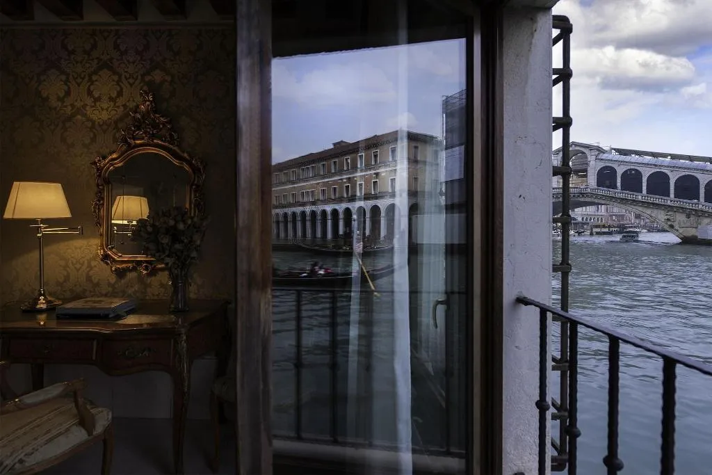 Room, Hotel Al Ponte Antico, Venice
