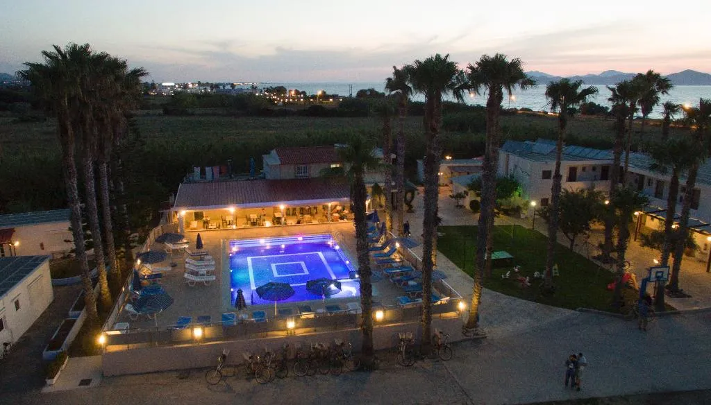 Pool, Captain Pavlos, Kos